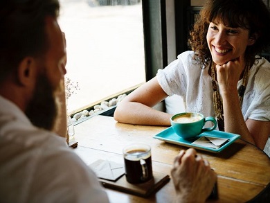 flirty body language signs